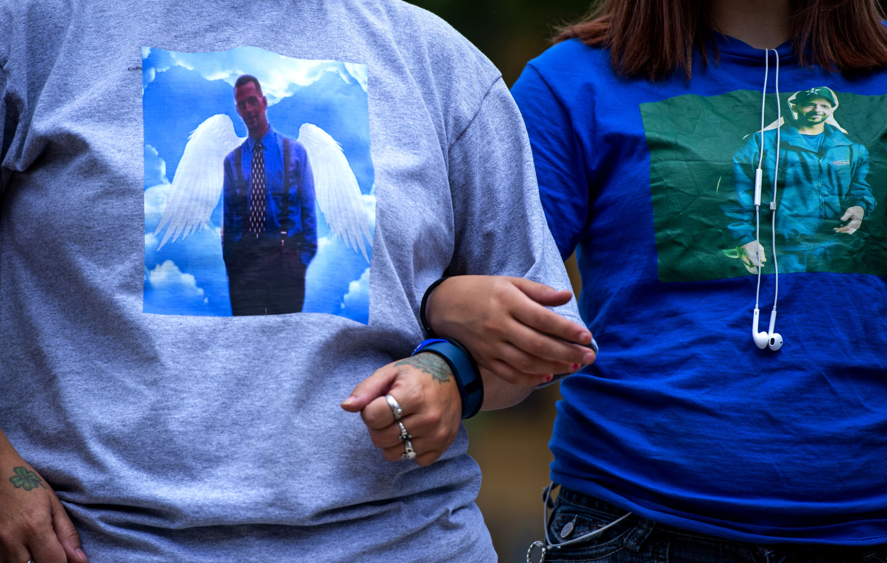 082419-news-vigil 04.JPG